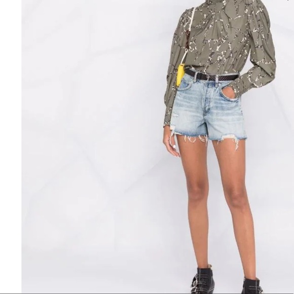 Maje Pants - New without tags Maje
raw-cut denim shorts size 36